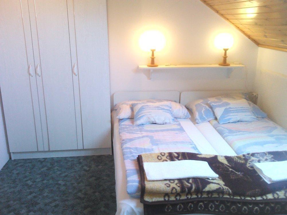 Napfeny Apartment Keszthely Rom bilde
